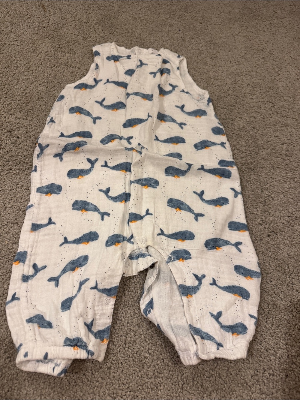 Angel Dear White Muslin Whale Print One-Piece Bodysuit